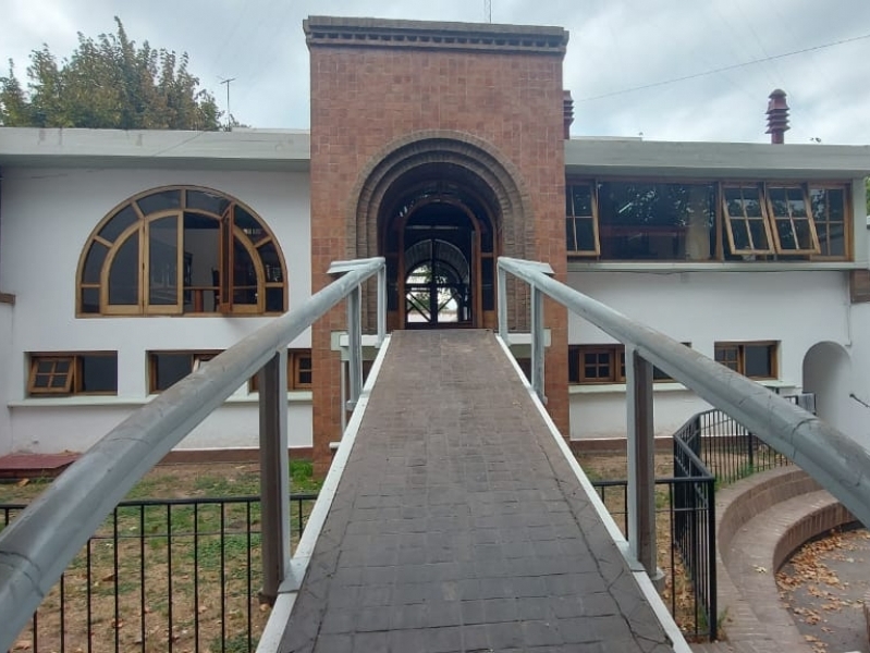 CASA EN OLEGARIO ANDRADE - QUINTA SECCION