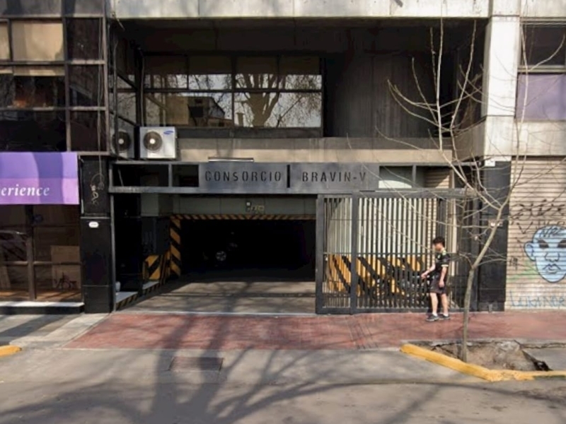 COCHERA EN CALLE GUTIERREZ - CIUDAD DE MENDOZA
