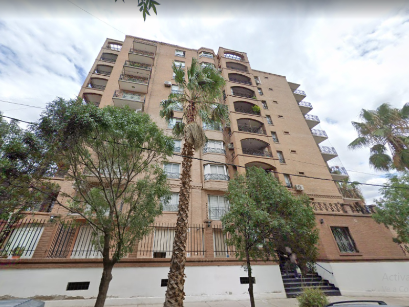 DEPARTAMENTO EN EDIFICIO PLAZA MADERO - MENDOZA