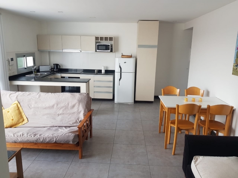 DEPARTAMENTO ZONA BOMBAL CON COCHERA