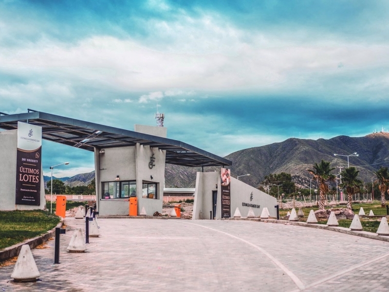 LOTE EN BARRIO PRIVADO ESTANCIA ROMERO DAY - 500 M2